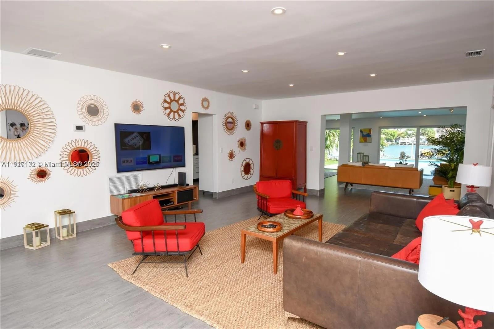 641 86th St #N/A Miami Beach, FL 33141