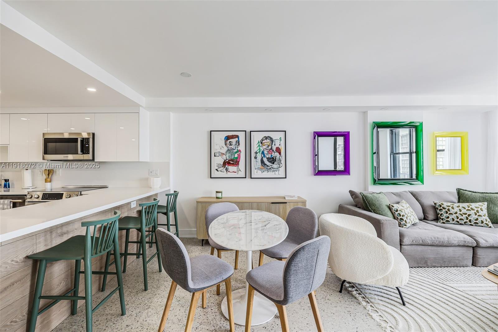 image Brickell Place I3