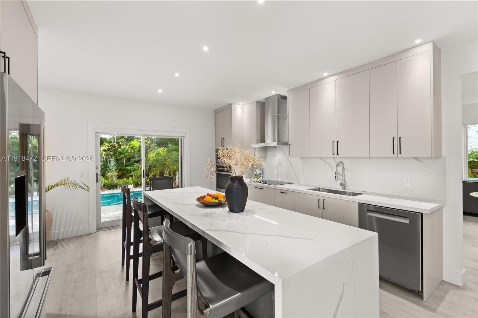 3616 SW 26th St Miami, FL 33133