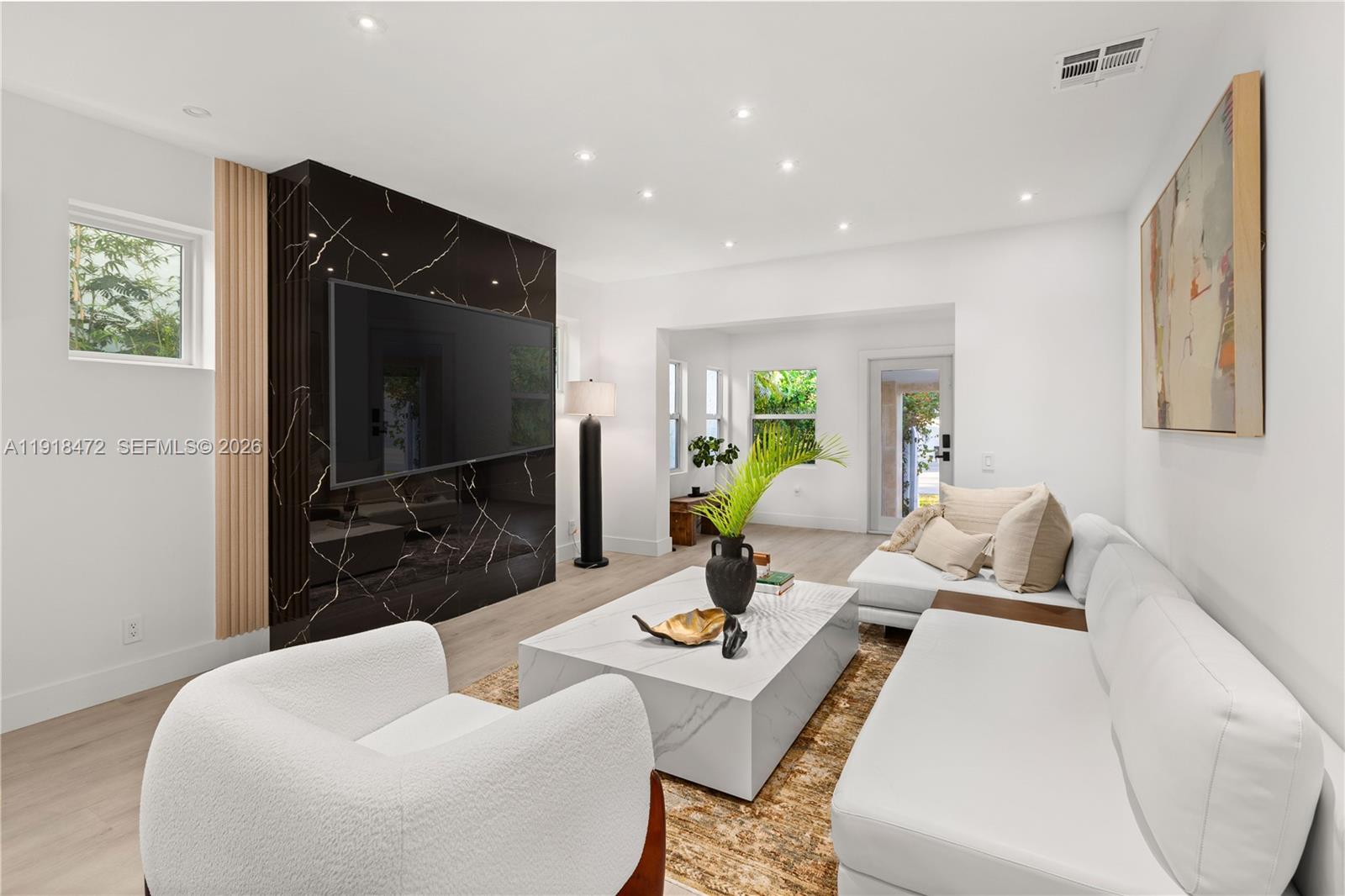 3616 SW 26th St Miami, FL 33133