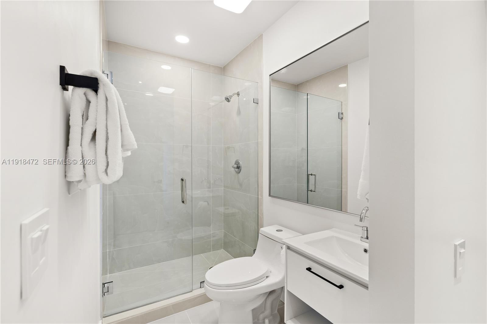 3616 SW 26th St Miami, FL 33133