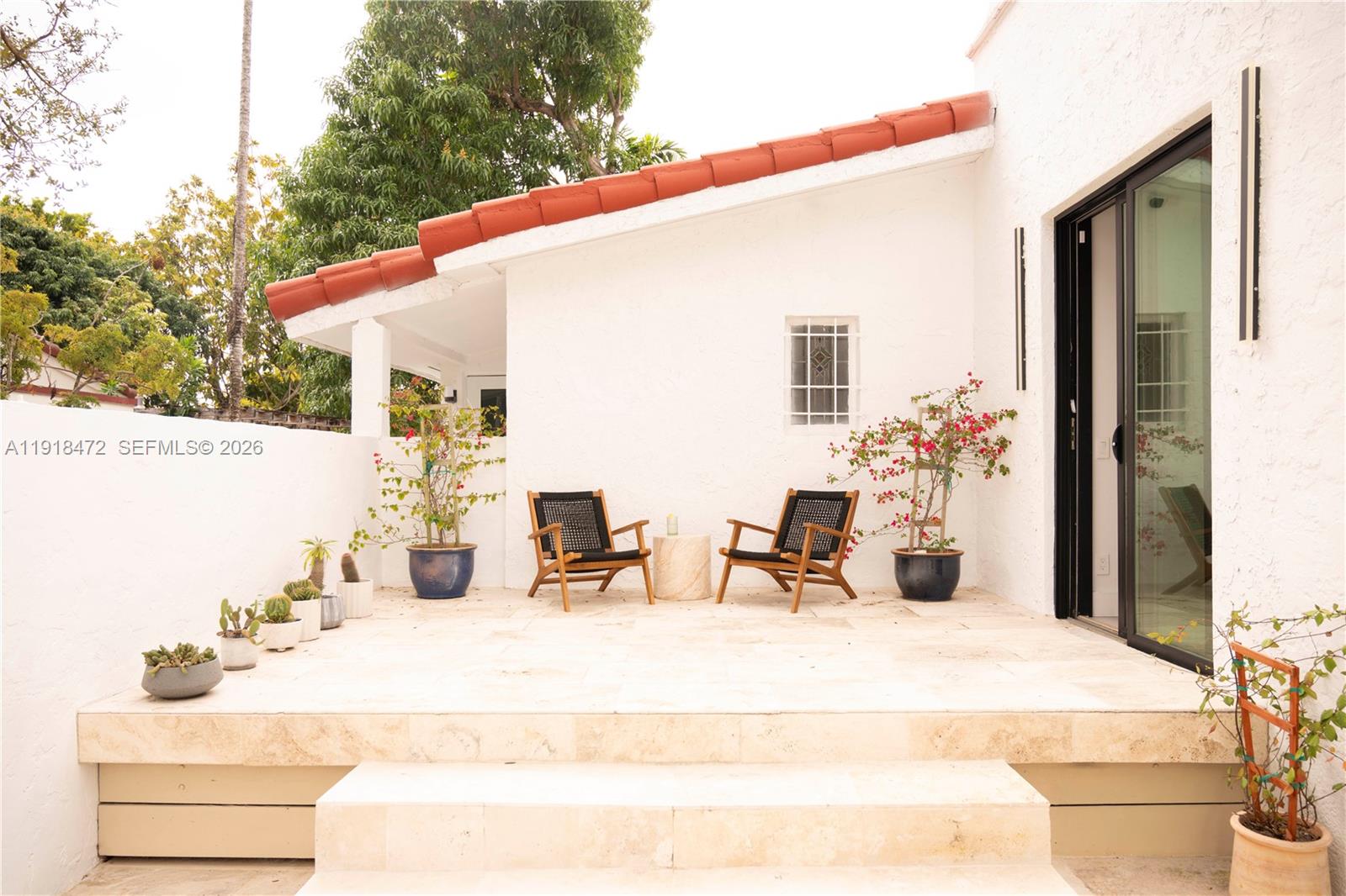 3616 SW 26th St Miami, FL 33133