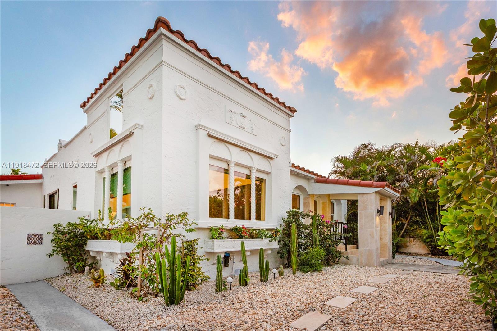 3616 SW 26th St Miami, FL 33133