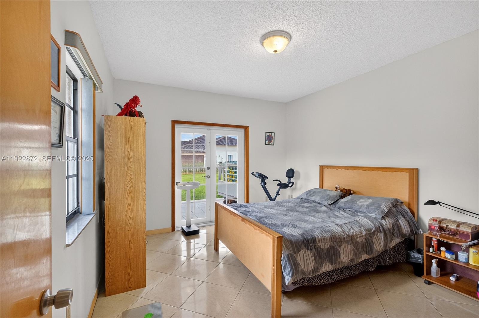 6611 SW 99th Ave Miami, FL 33173