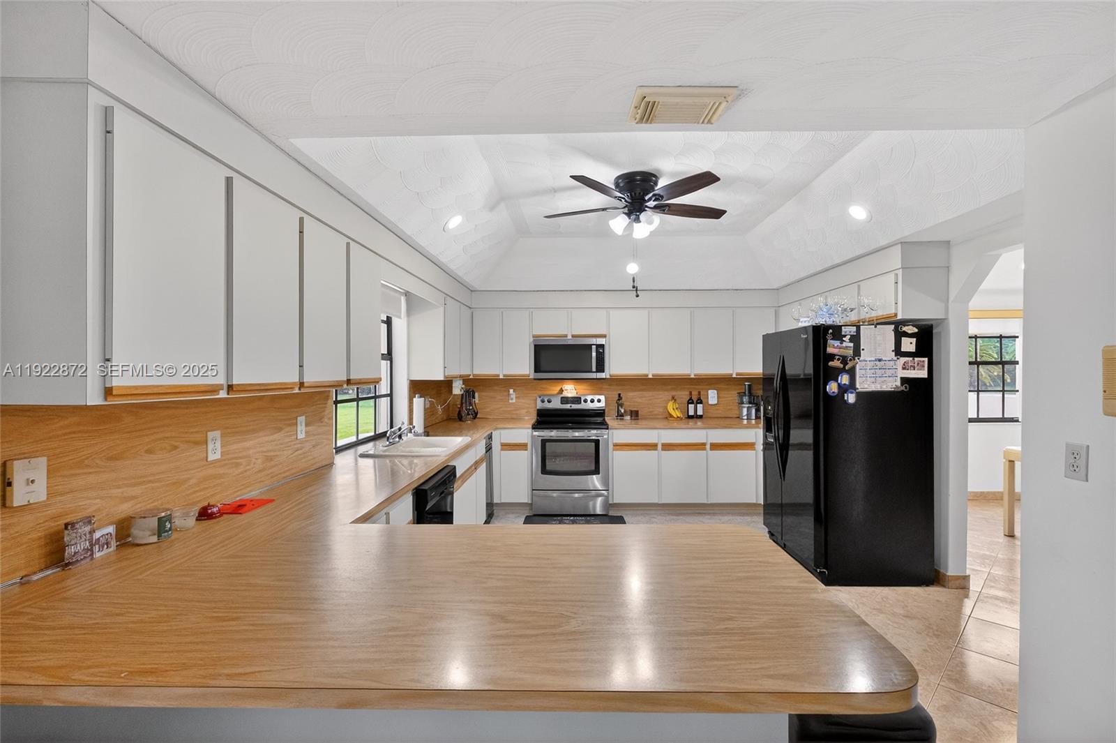 6611 SW 99th Ave Miami, FL 33173