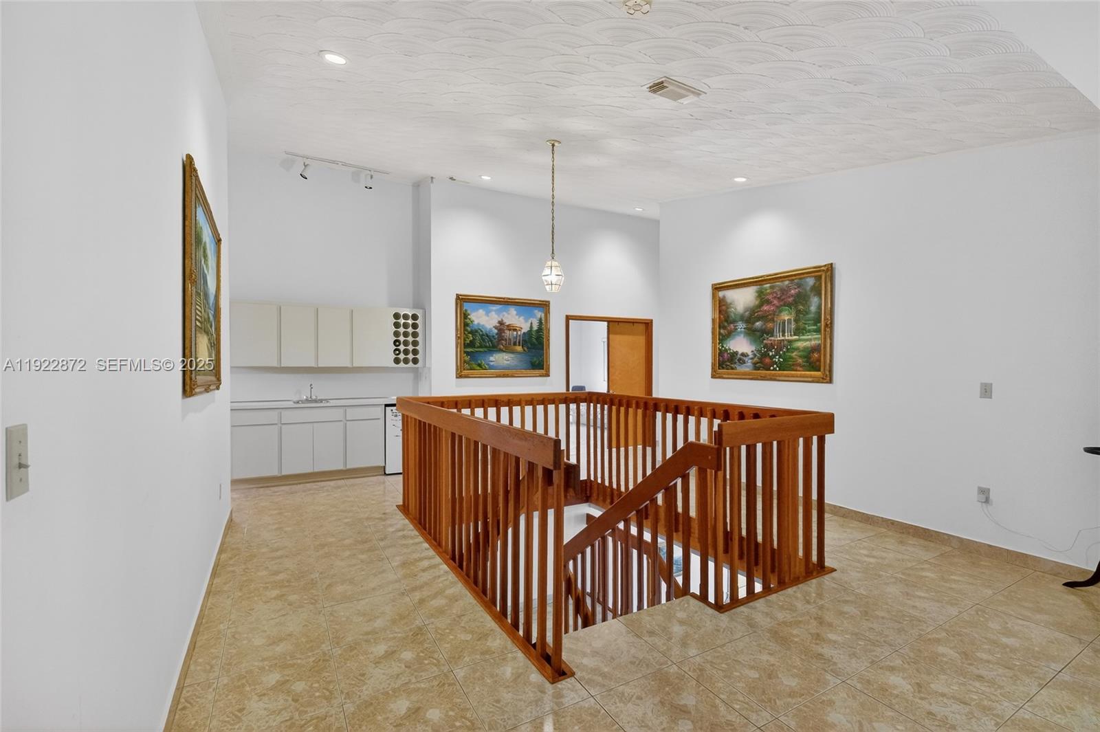 6611 SW 99th Ave Miami, FL 33173