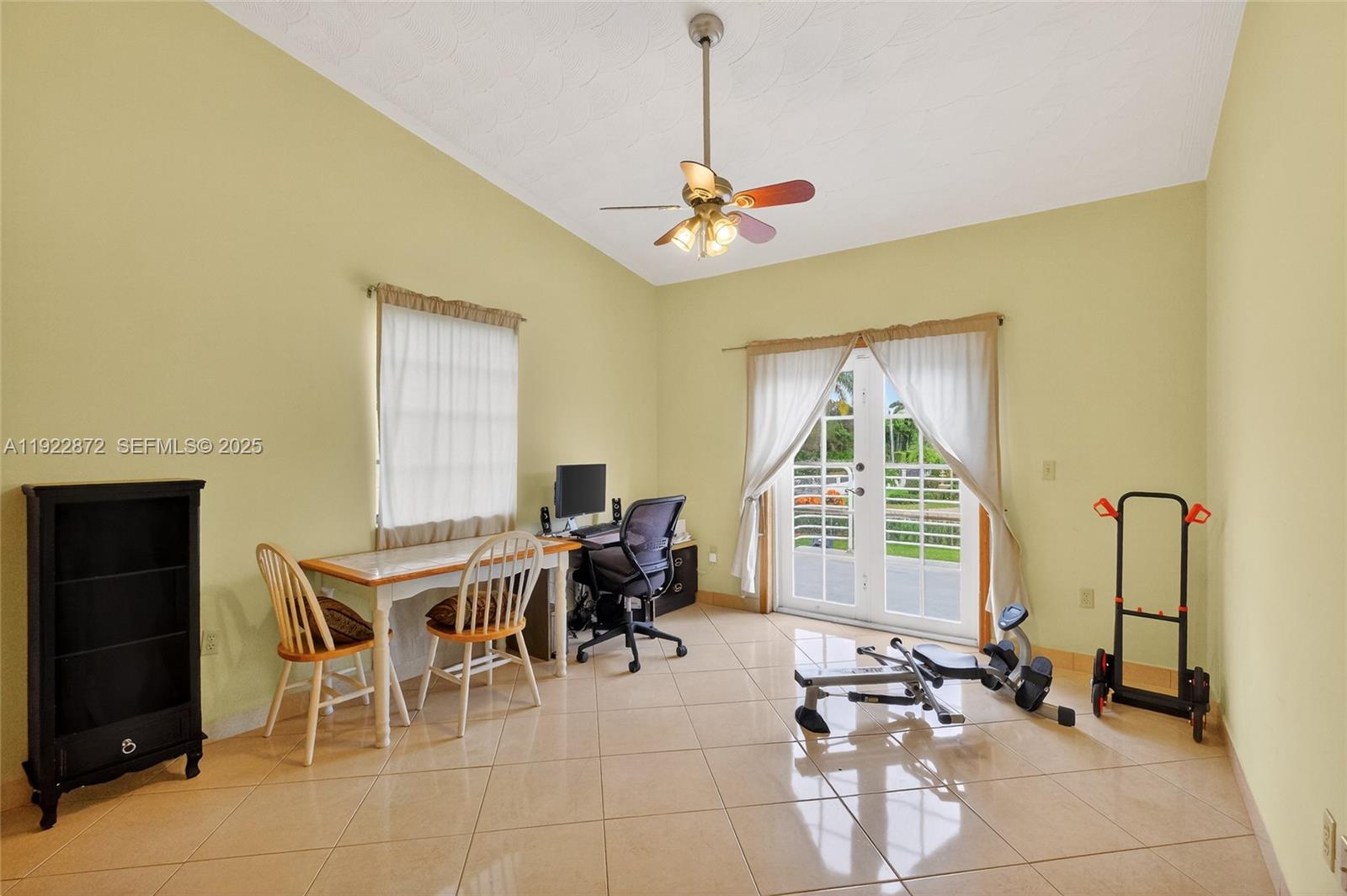 6611 SW 99th Ave Miami, FL 33173