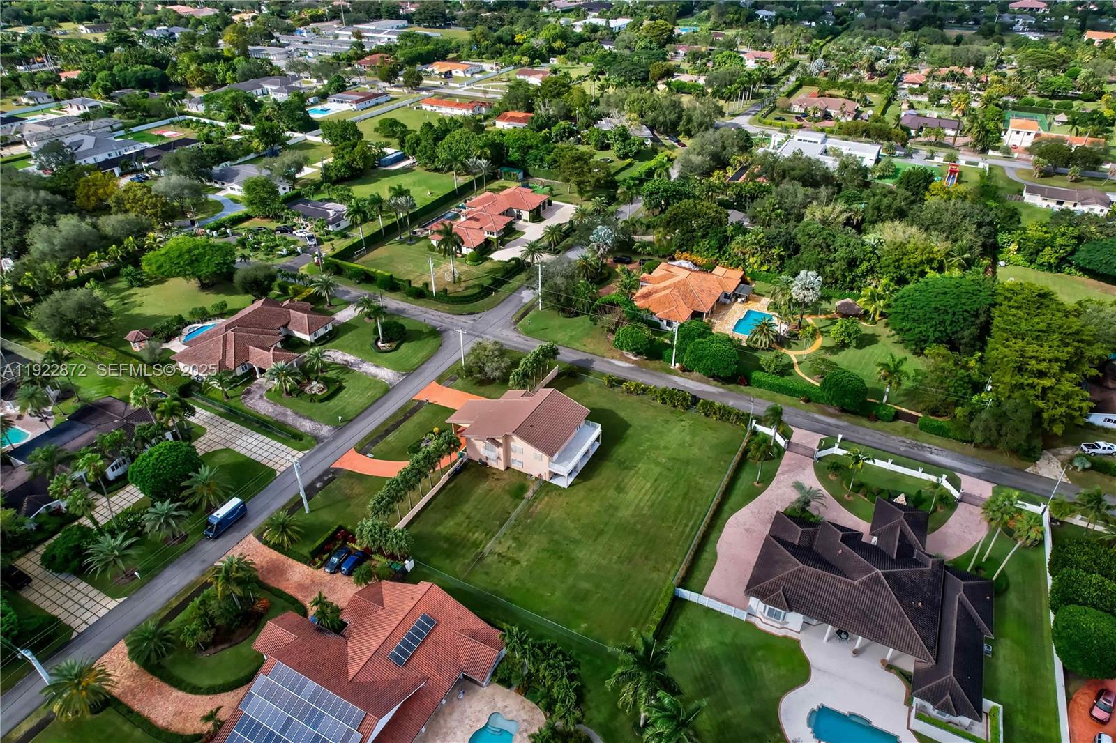 6611 SW 99th Ave Miami, FL 33173