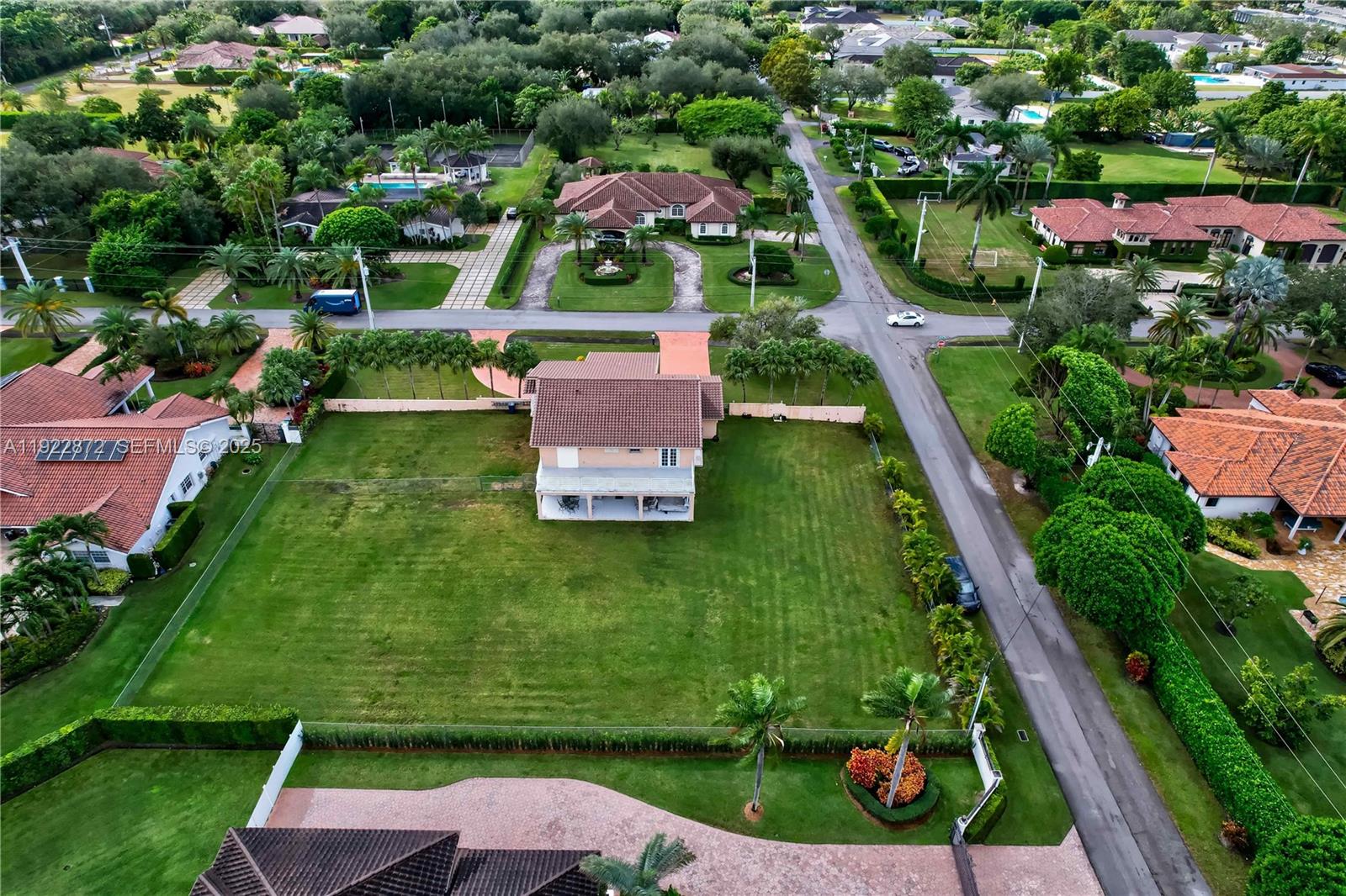 6611 SW 99th Ave Miami, FL 33173