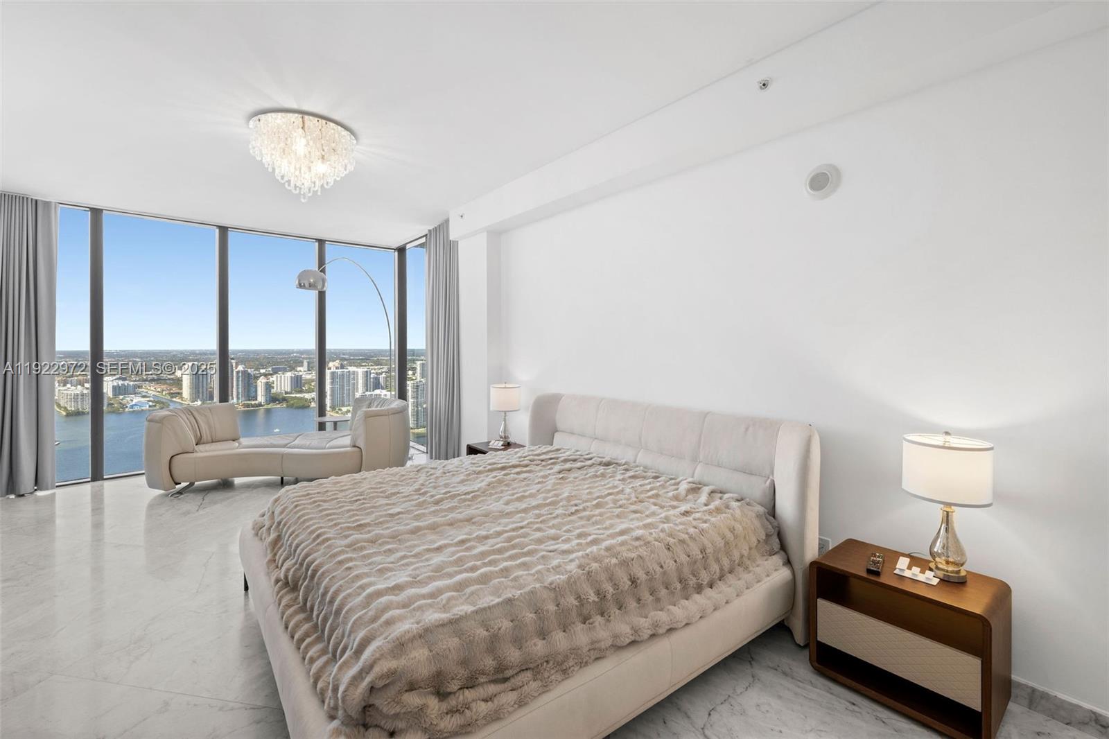 image Porsche Design Tower15