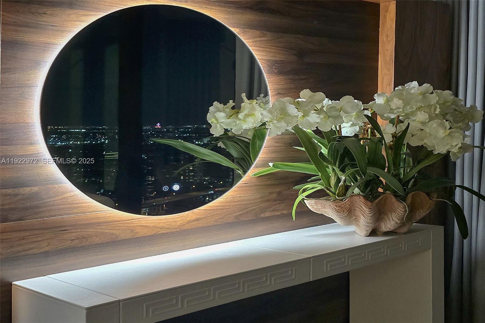 image Porsche Design Tower19