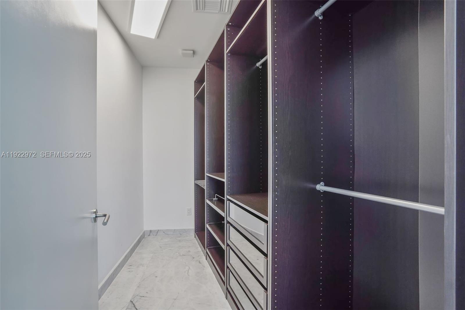 image Porsche Design Tower25