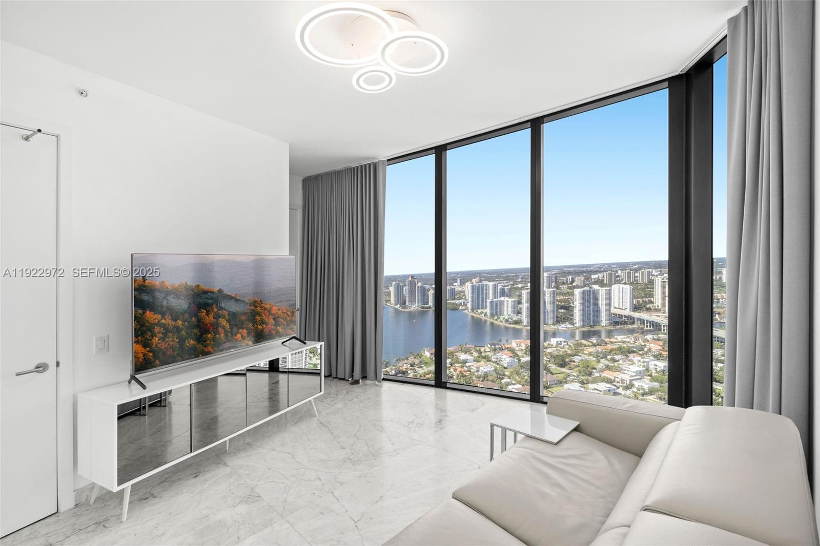 image Porsche Design Tower29