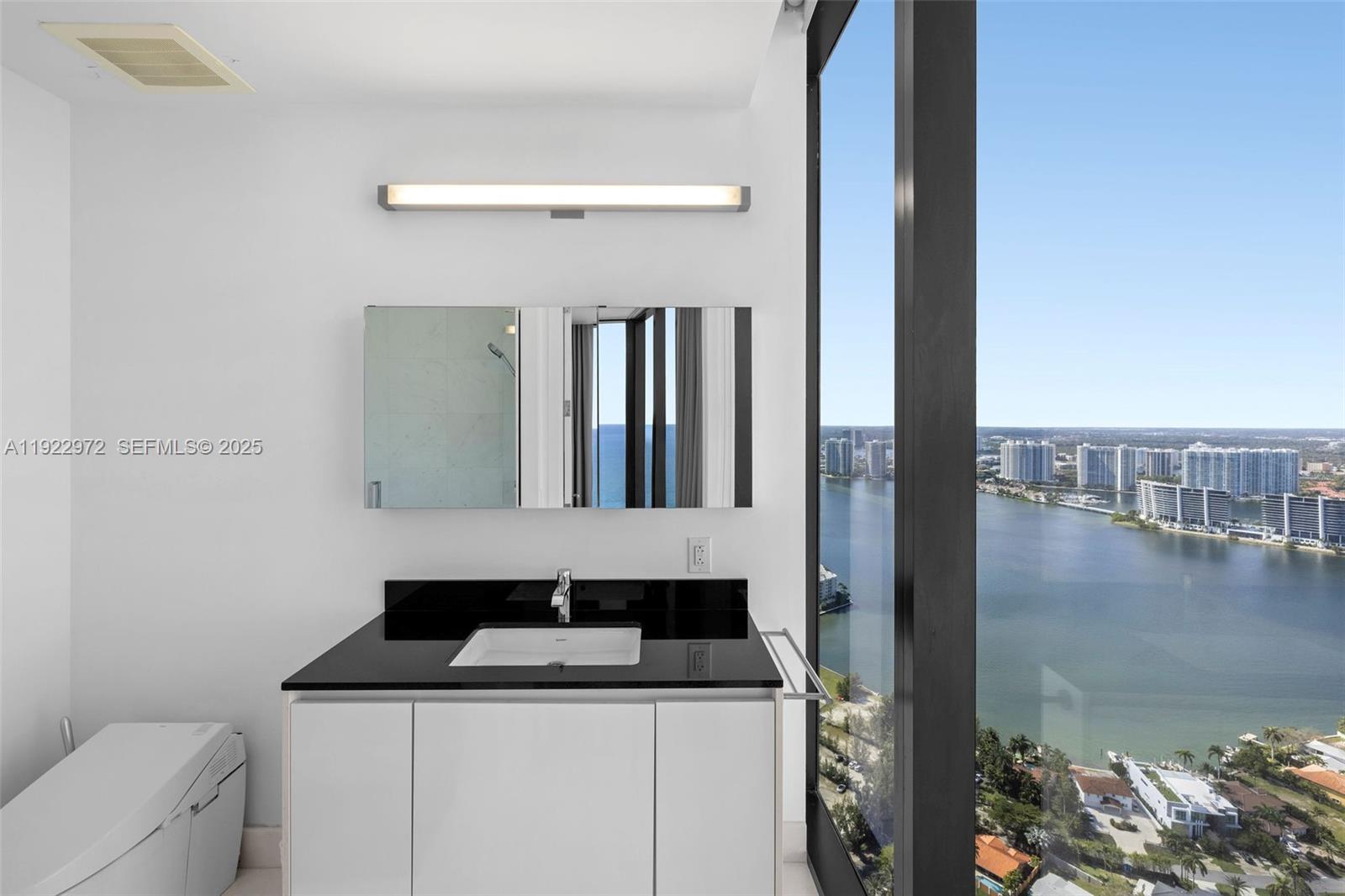 image Porsche Design Tower35