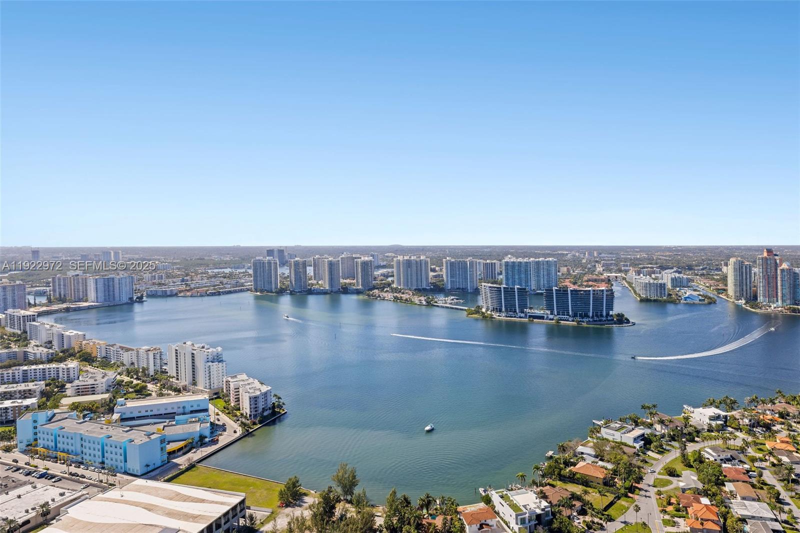 image Porsche Design Tower50