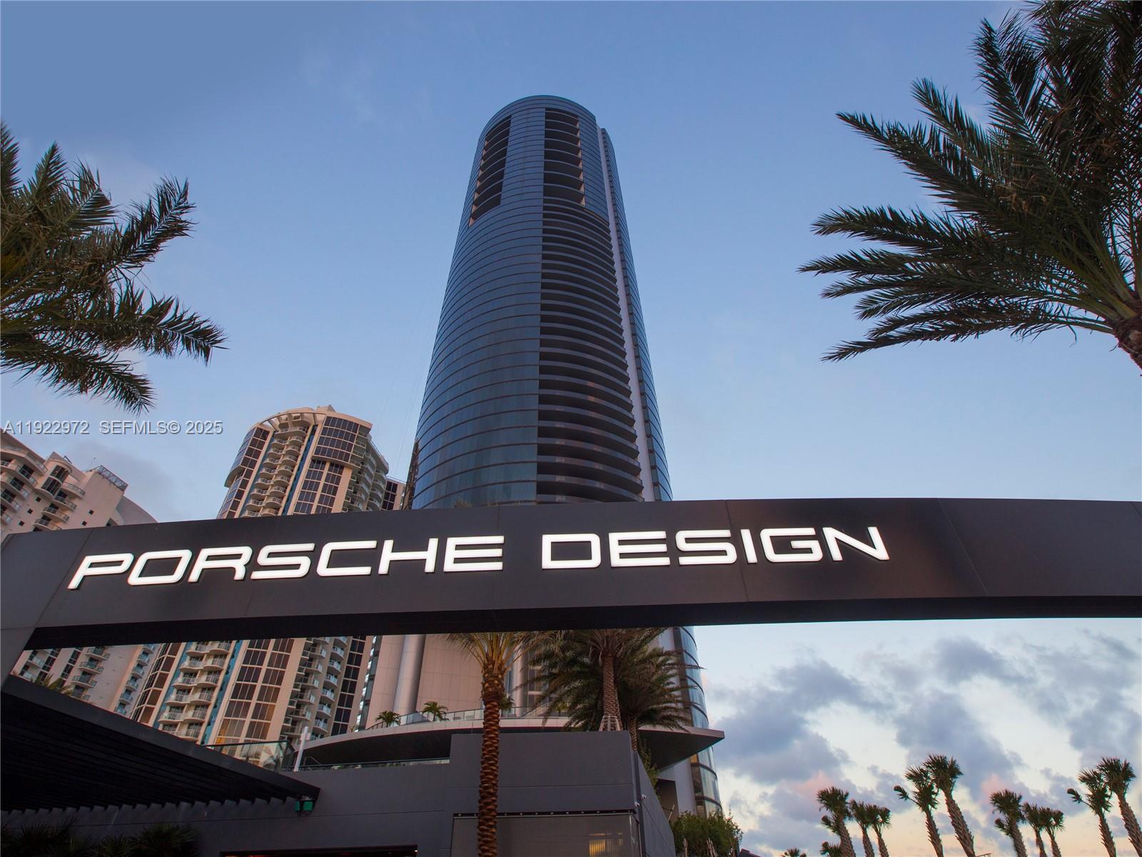 image Porsche Design Tower53