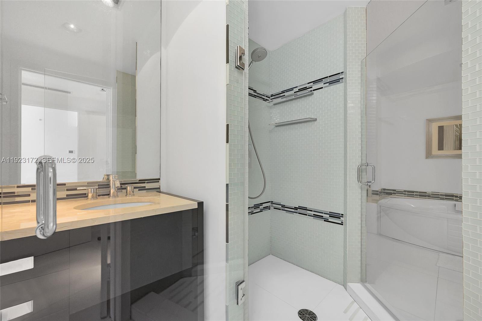 18201 Collins Ave #1002 Sunny Isles Beach, FL 33160