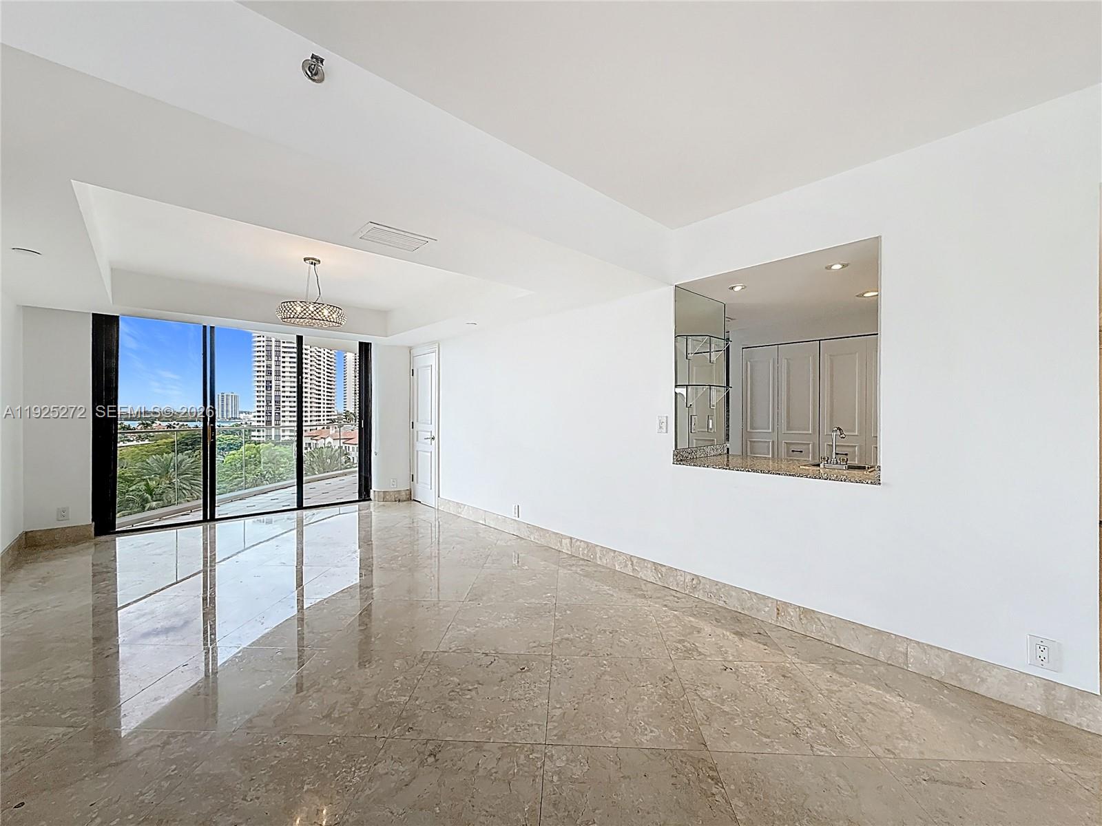 2800 Island Blvd #902 Aventura, FL 33160