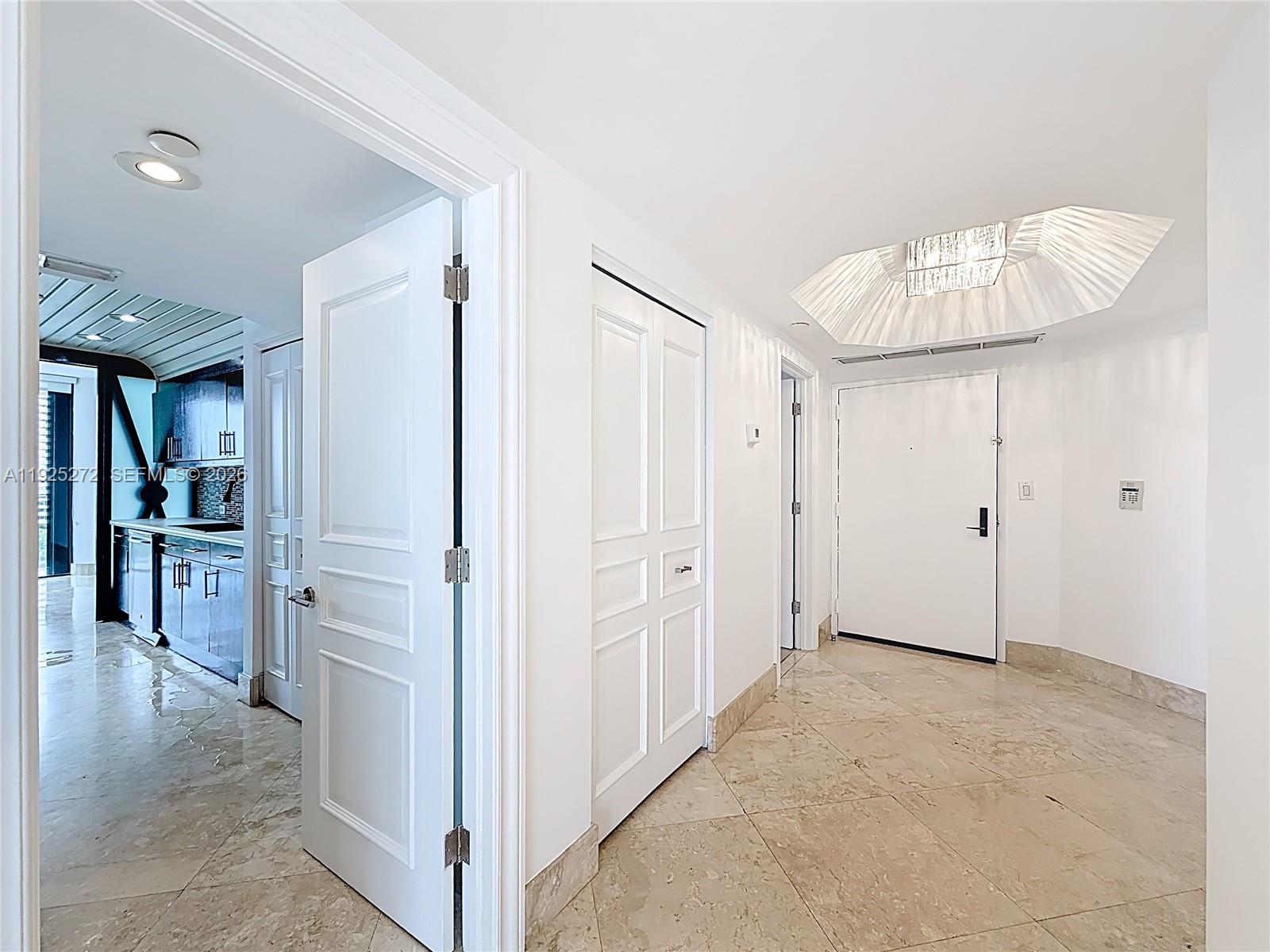 2800 Island Blvd #902 Aventura, FL 33160