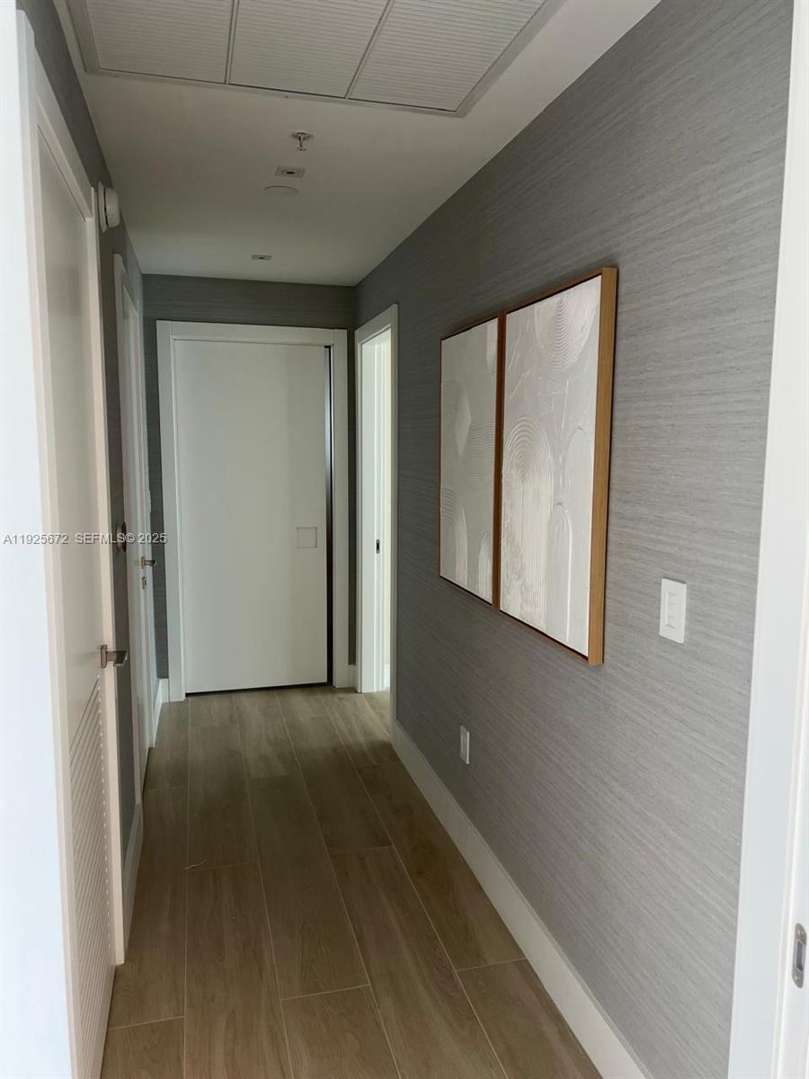 image Brickell on the River North22