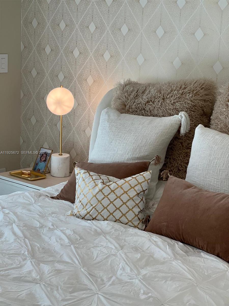 image Brickell on the River North24