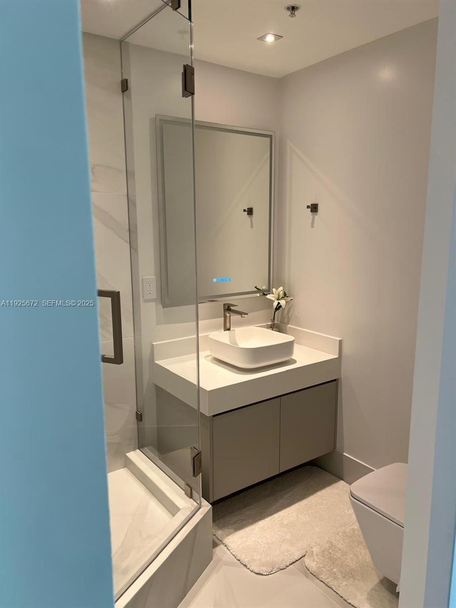 image Brickell on the River North27