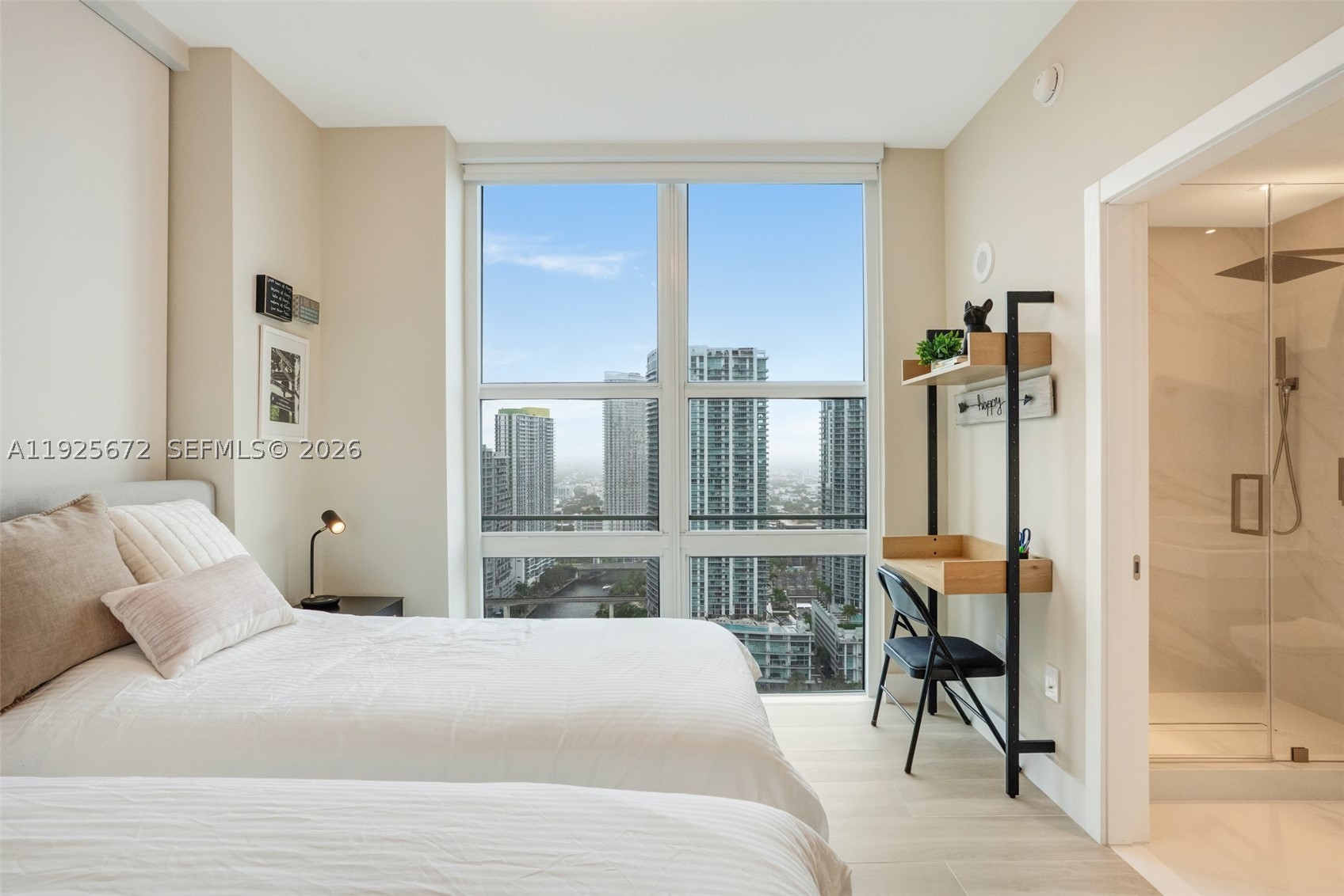 image Brickell on the River North36