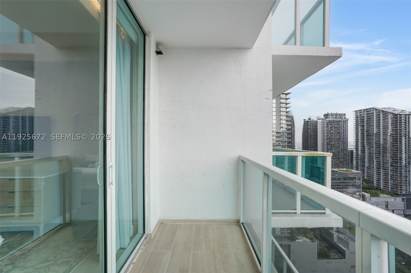 image Brickell on the River North53