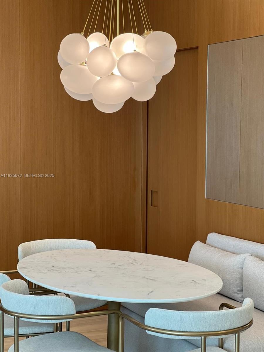 image Brickell on the River North6