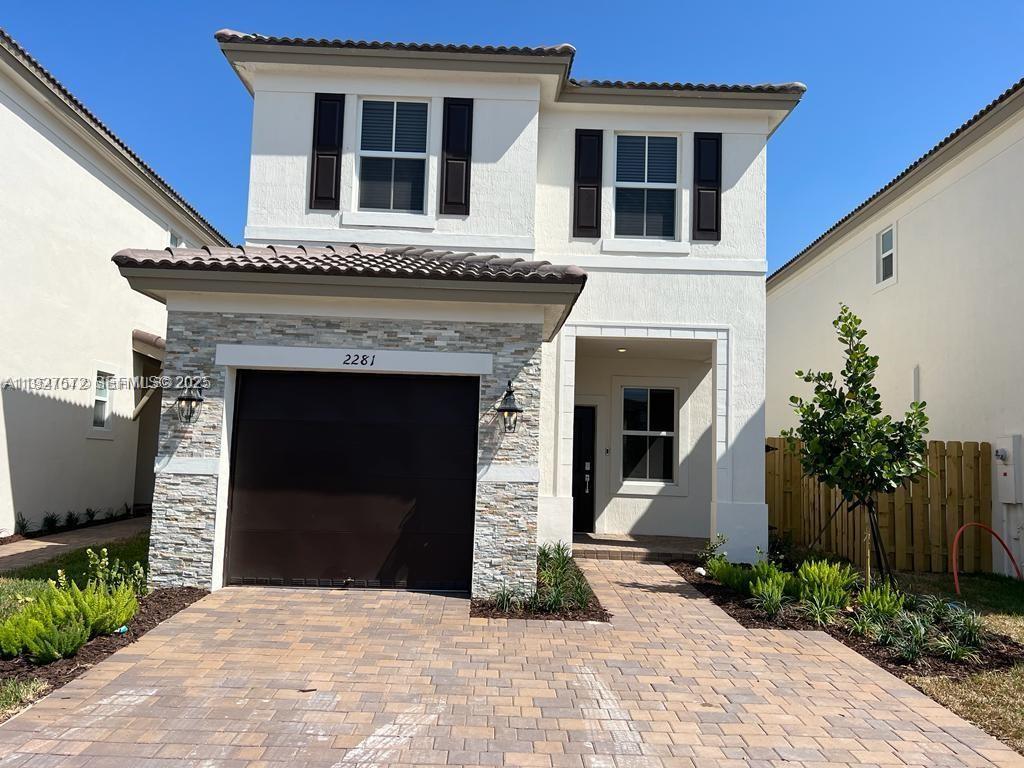 2281 NW 131st Cir
