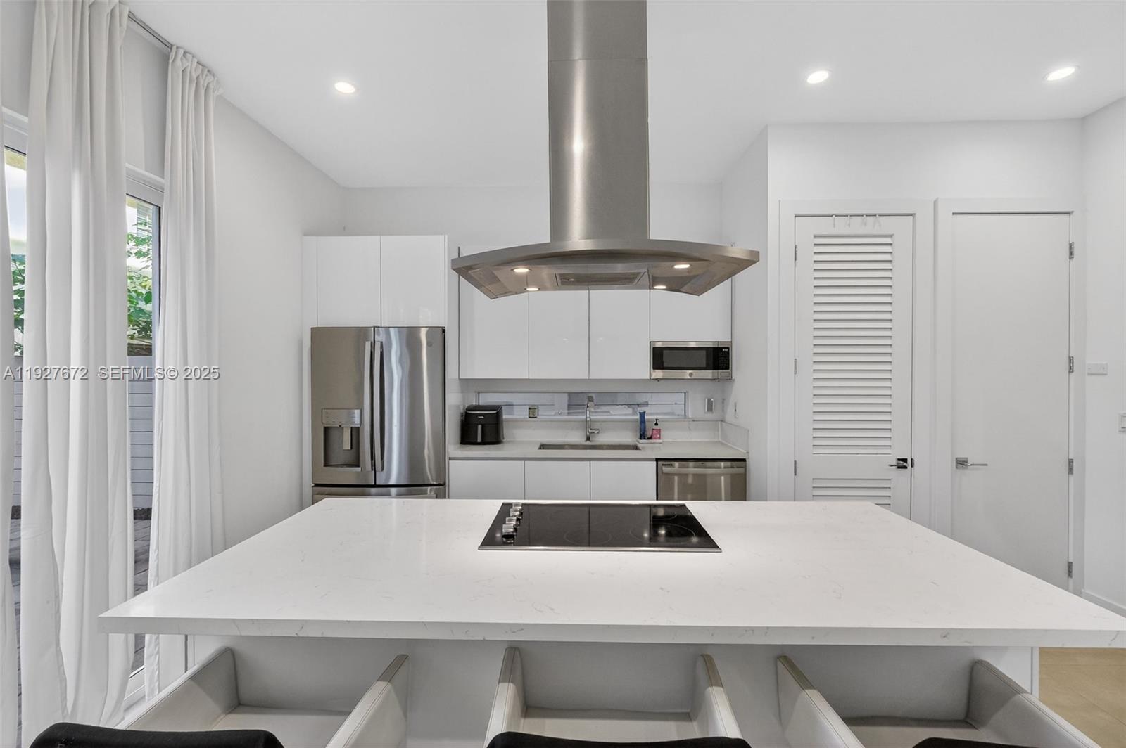 3525 Day Ave Coconut Grove, FL 33133