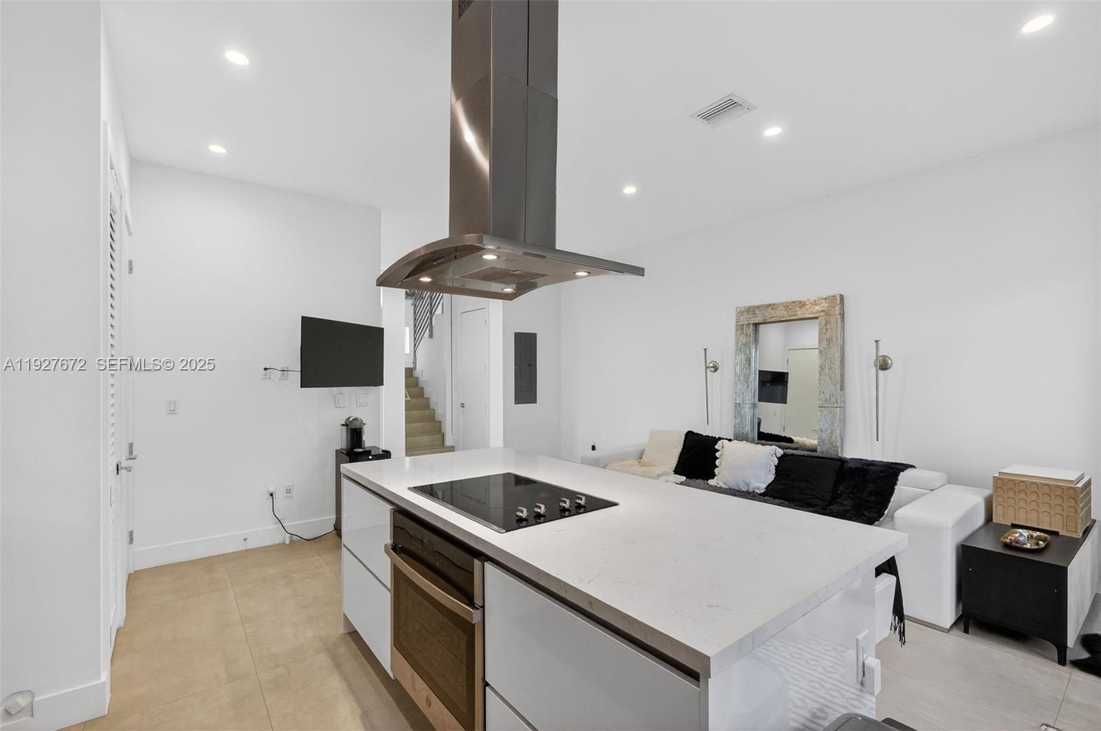 3525 Day Ave Coconut Grove, FL 33133