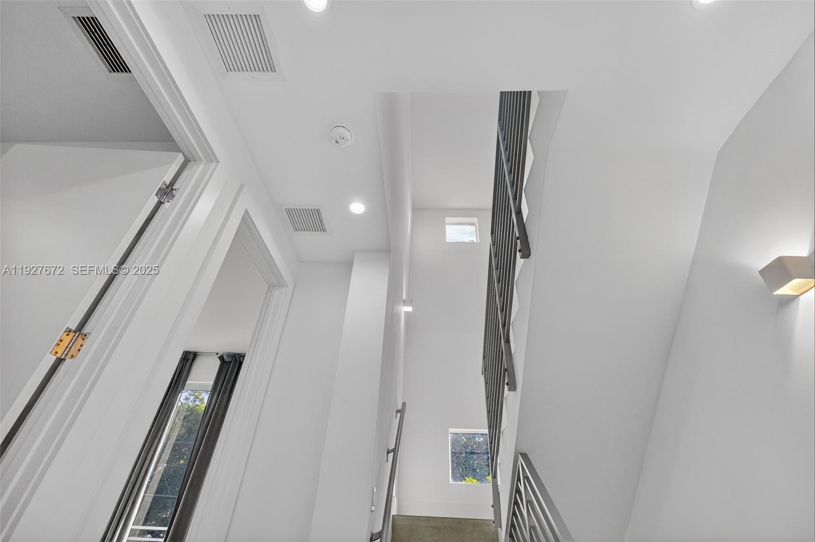 3525 Day Ave Coconut Grove, FL 33133