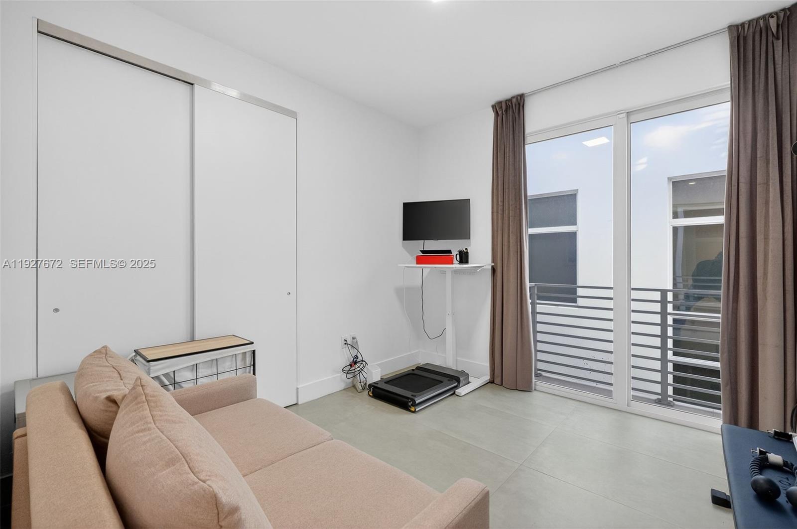 3525 Day Ave Coconut Grove, FL 33133