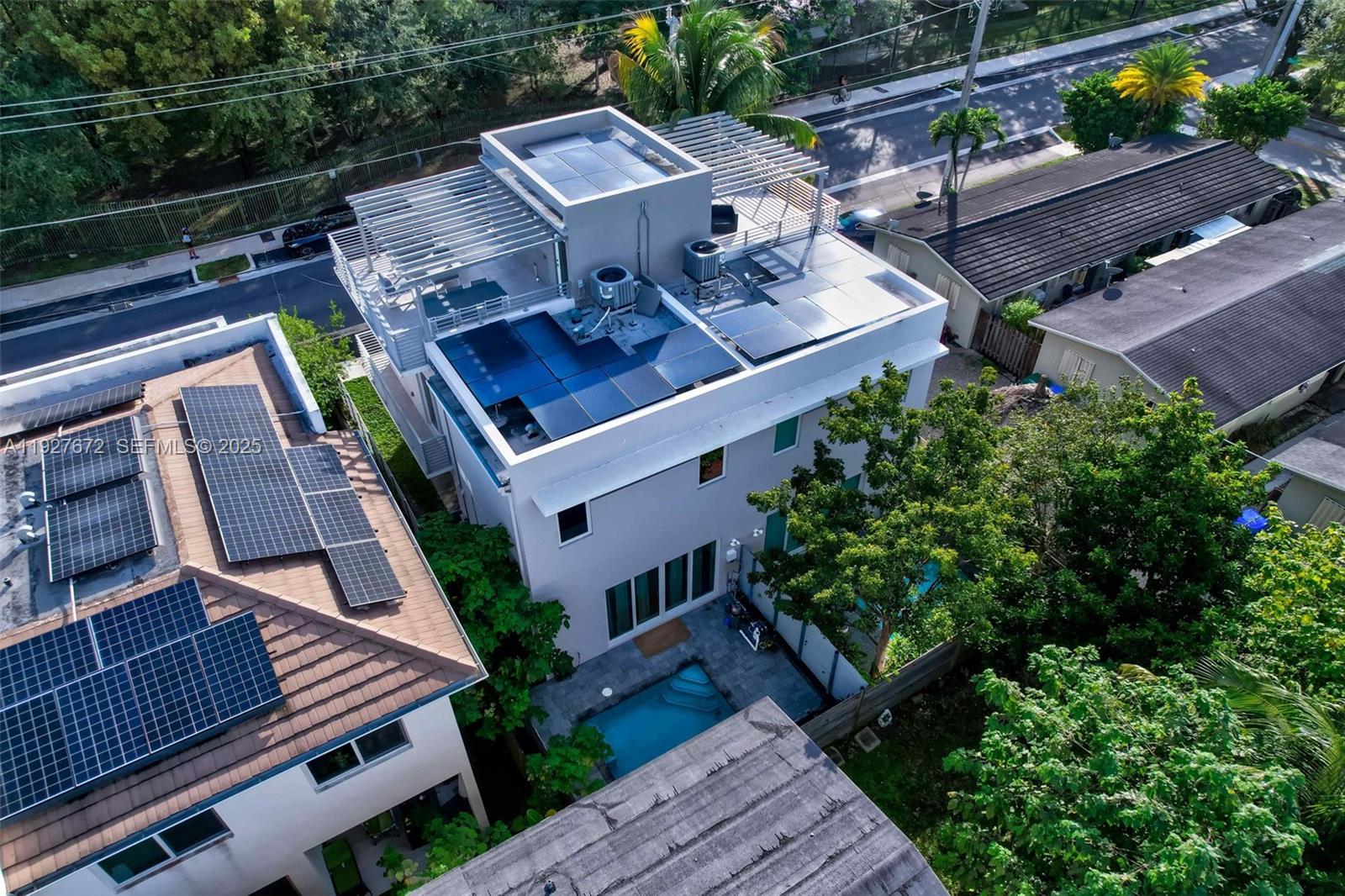 3525 Day Ave Coconut Grove, FL 33133