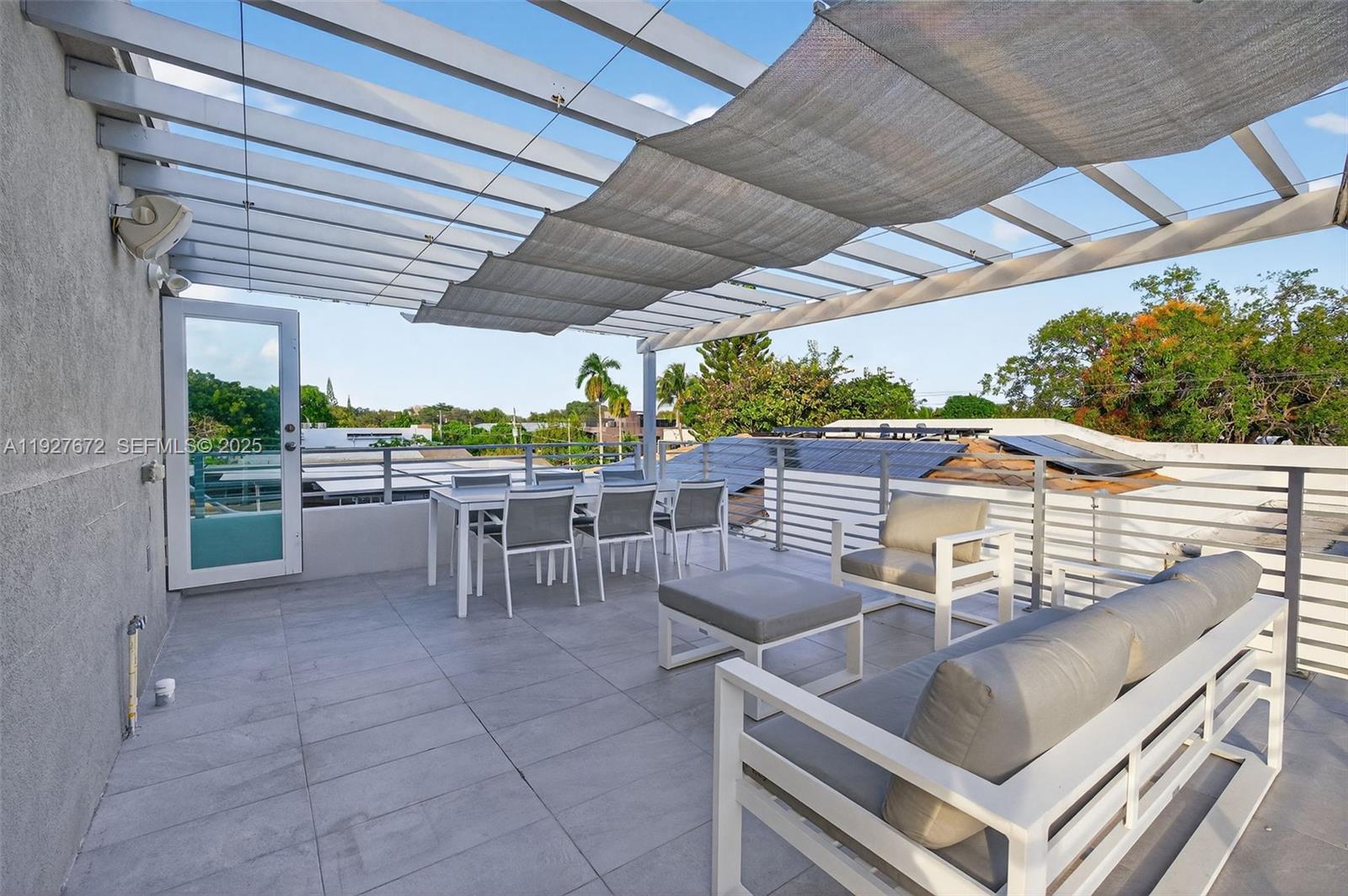 3525 Day Ave Coconut Grove, FL 33133