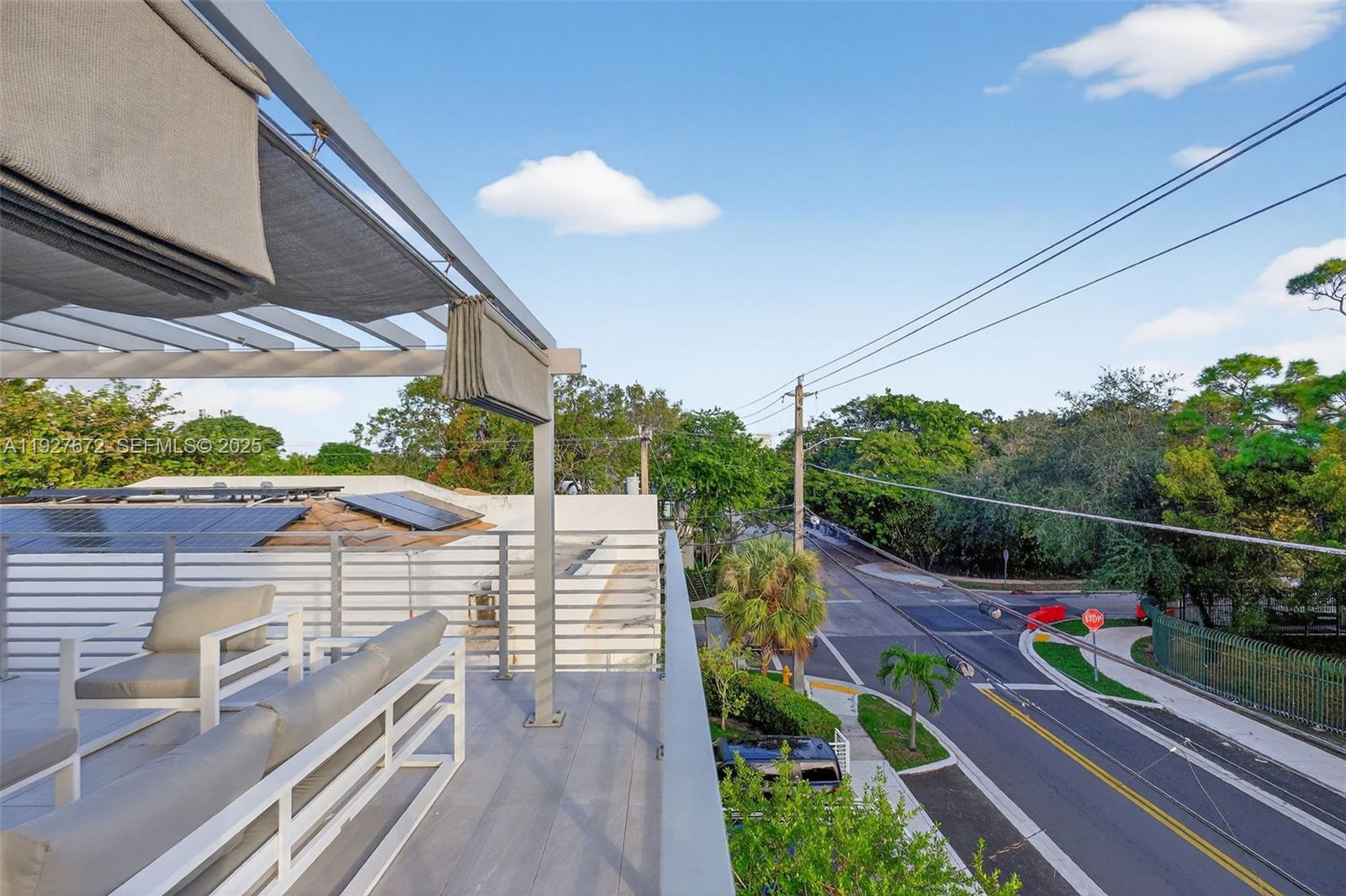 3525 Day Ave Coconut Grove, FL 33133