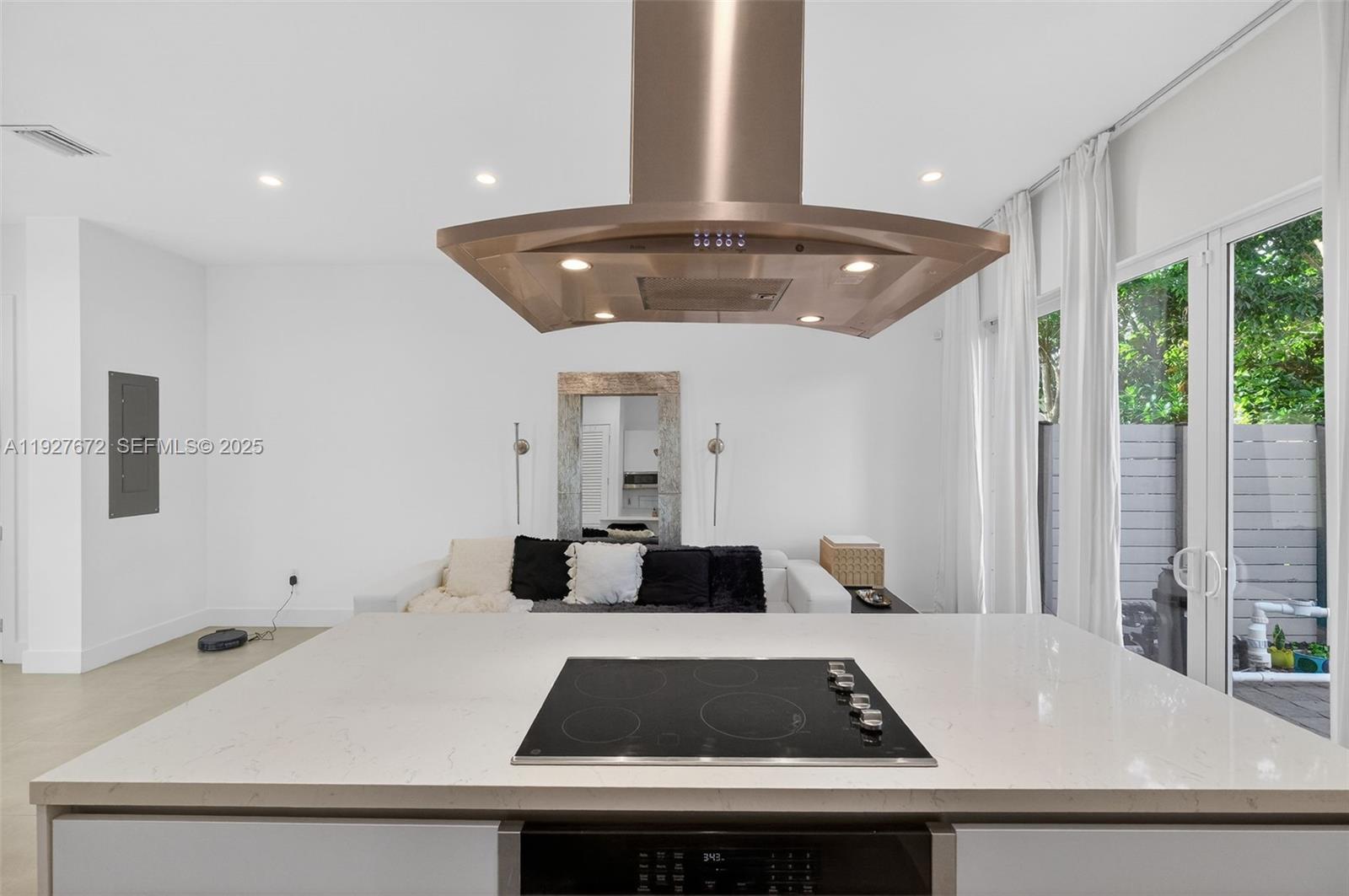 3525 Day Ave Coconut Grove, FL 33133