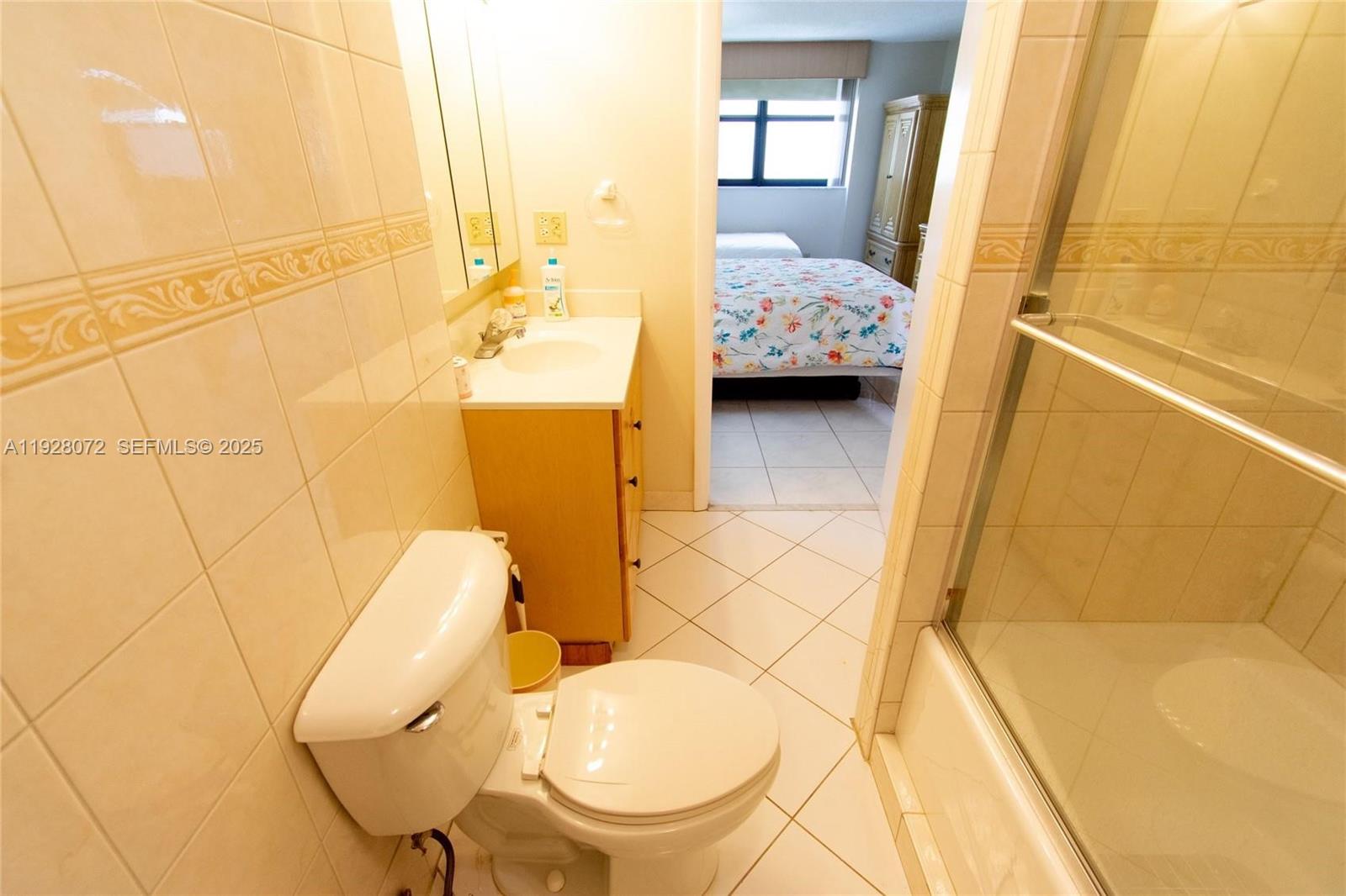 1621 Collins #406 Miami Beach, FL 33139