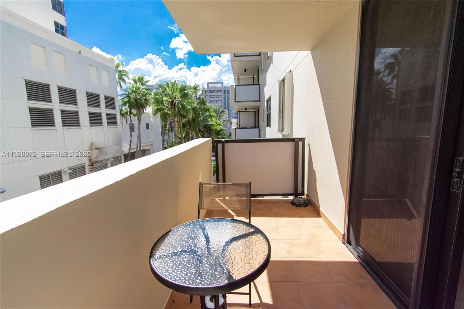 1621 Collins #406 Miami Beach, FL 33139