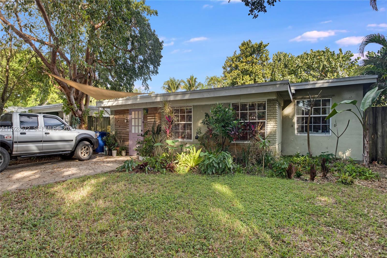 931 SW 29th St Fort Lauderdale, FL 33315