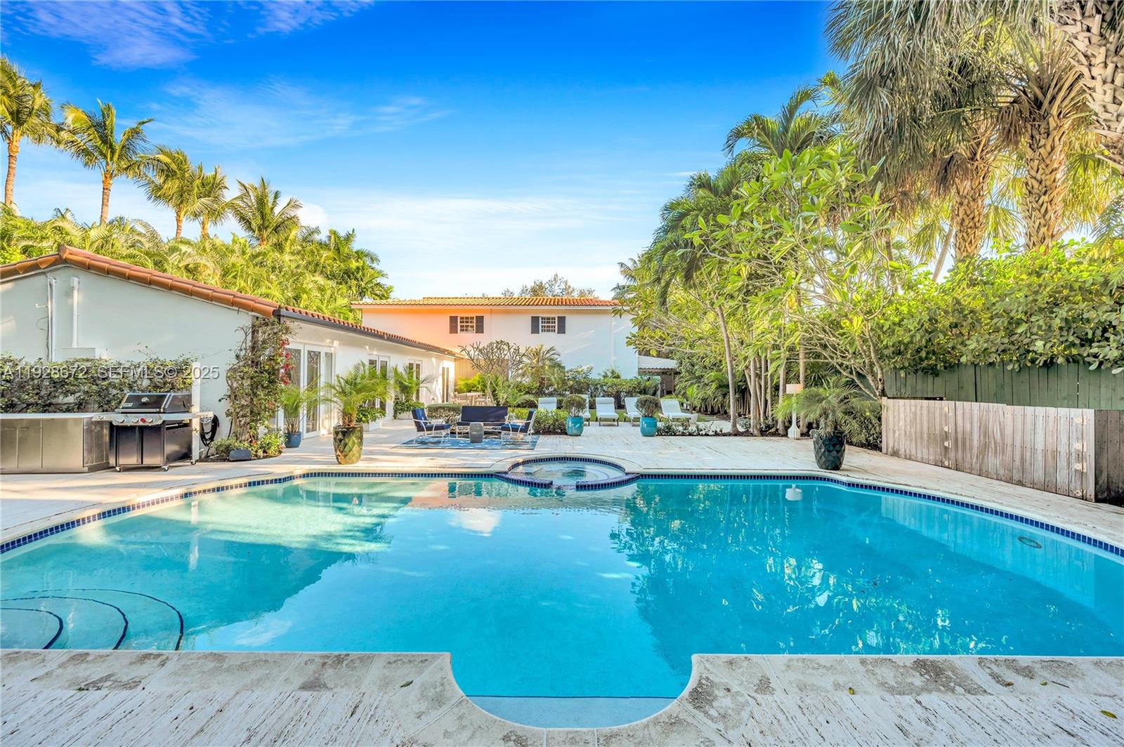 607 Melaleuca Ln Miami, FL 33137