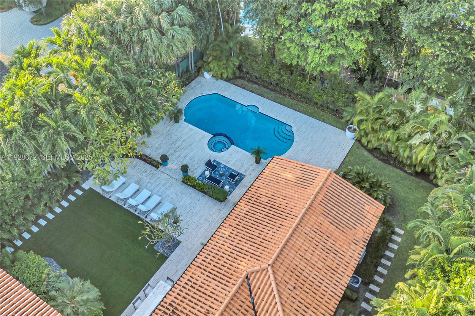 607 Melaleuca Ln Miami, FL 33137