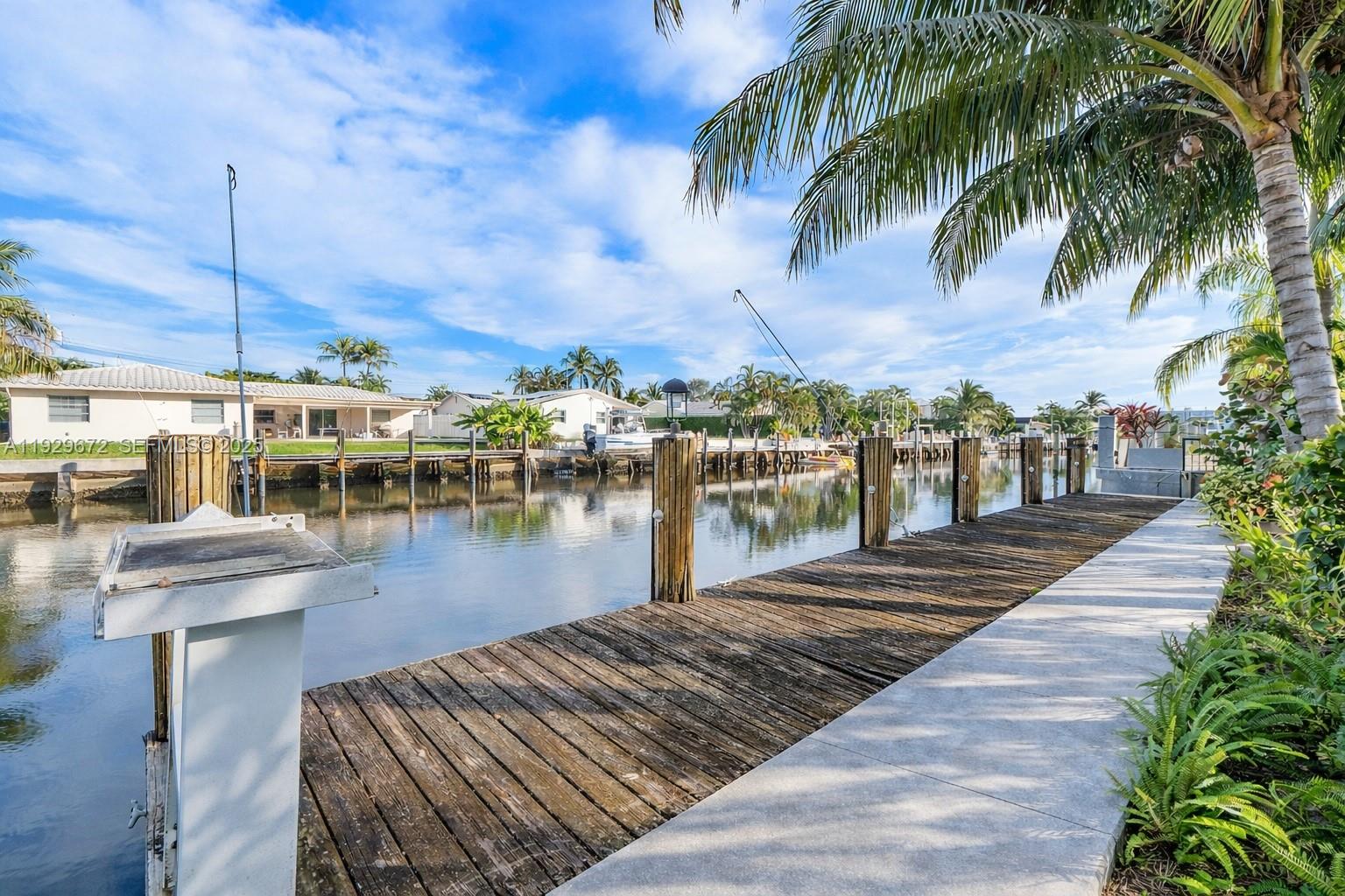 2751 NE 57th St Fort Lauderdale, FL 33308