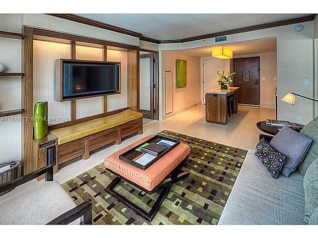 image The Carillon Center Tower22