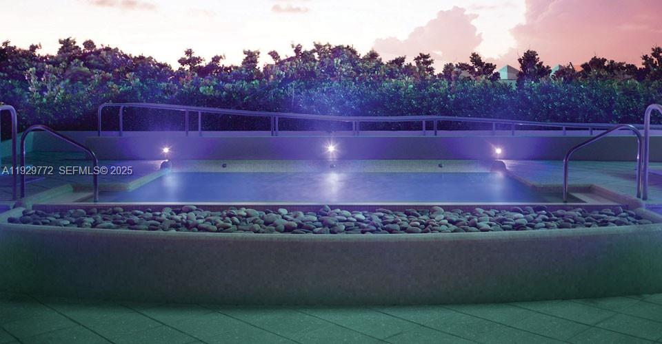 image The Carillon Center Tower32