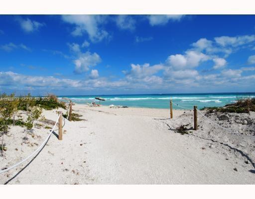 image The Carillon Center Tower6