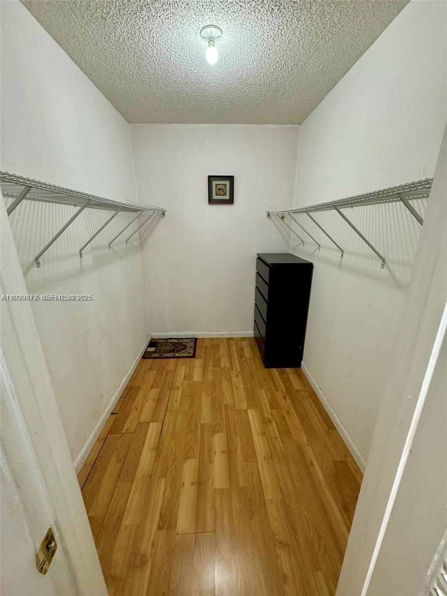 7060 Nova Dr #306C Davie, FL 33317