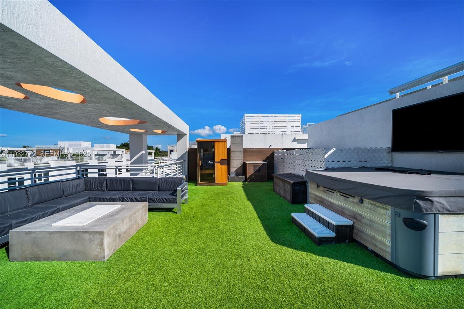 455 NE 39th St #202 Miami, FL 33137