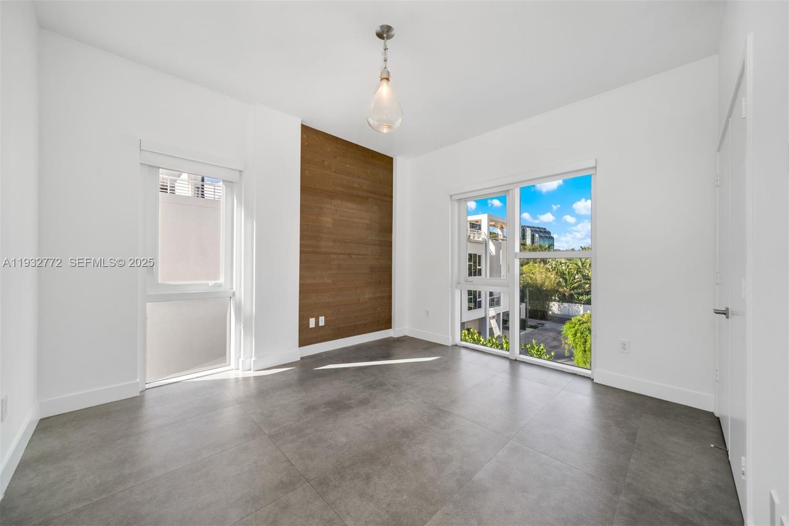 455 NE 39th St #202 Miami, FL 33137